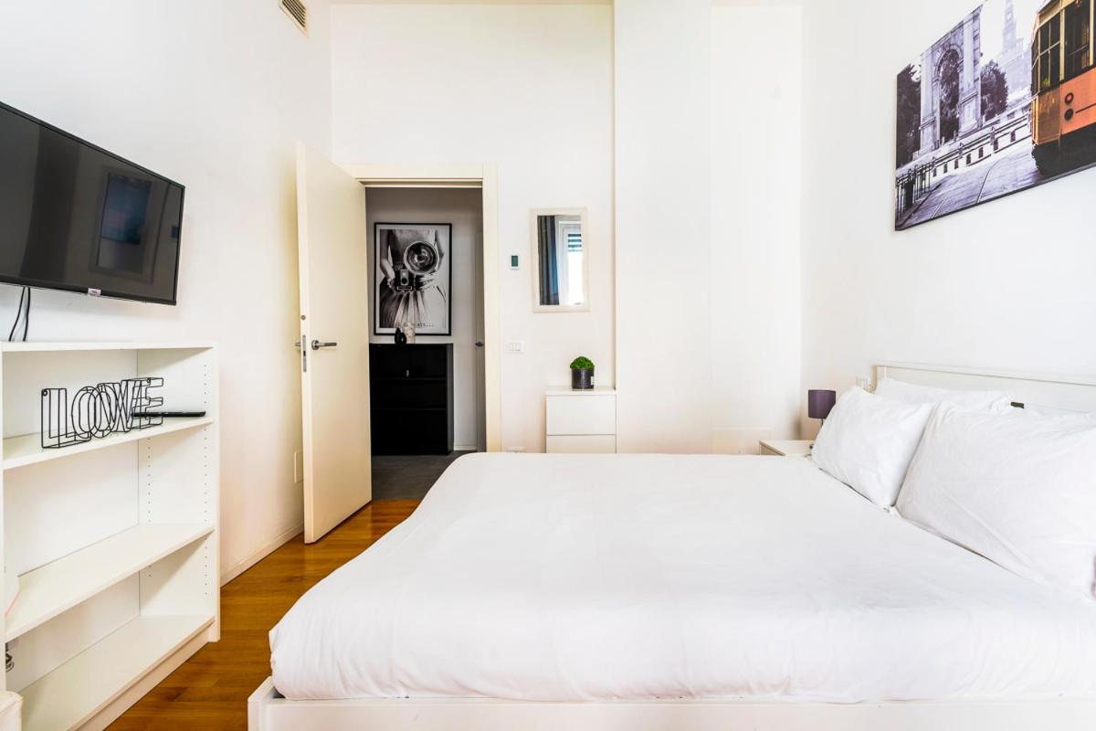 Exclusive 3 Bedrooms Near Duomo *