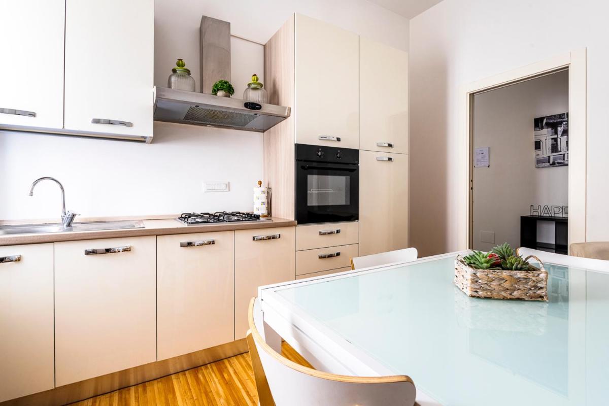 Appartement Exclusive 3 Bedrooms Near Duomo Milan
