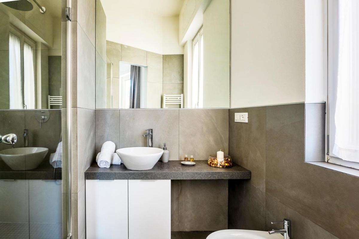 Exclusive 3 Bedrooms Near Duomo *